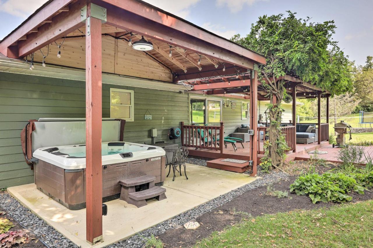 Family-Friendly Brookville Home With Hot Tub! المظهر الخارجي الصورة